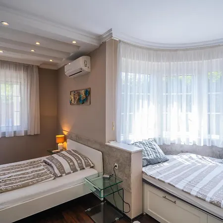 Estike Apartmanhaz 公寓