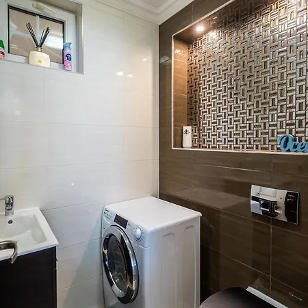 Апартаменты Estike Apartmanhaz Шиофок