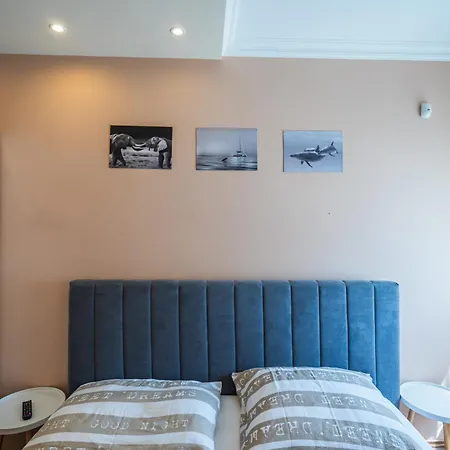 Estike Apartmanhaz Апартаменты Шиофок